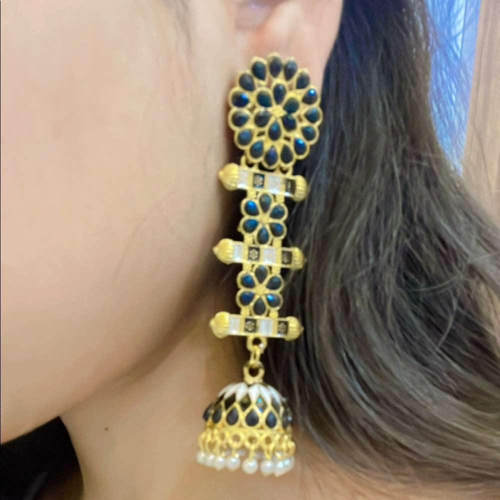 Marble Royal look Earrings - Picture 5 of 5